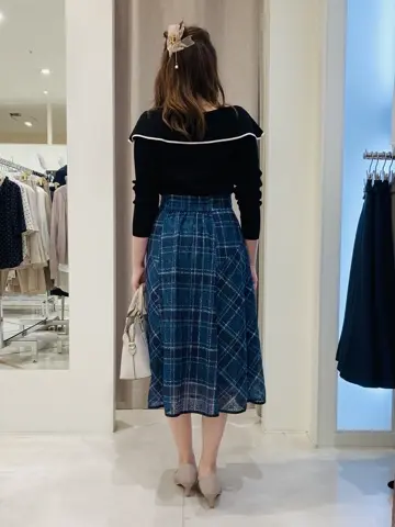 ANY SIS 川根　彩 コーディネート画像