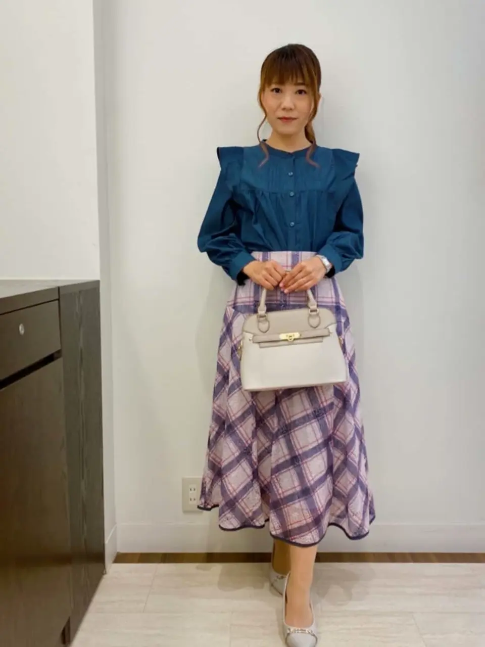 ANY SIS スタッフ コーディネート画像