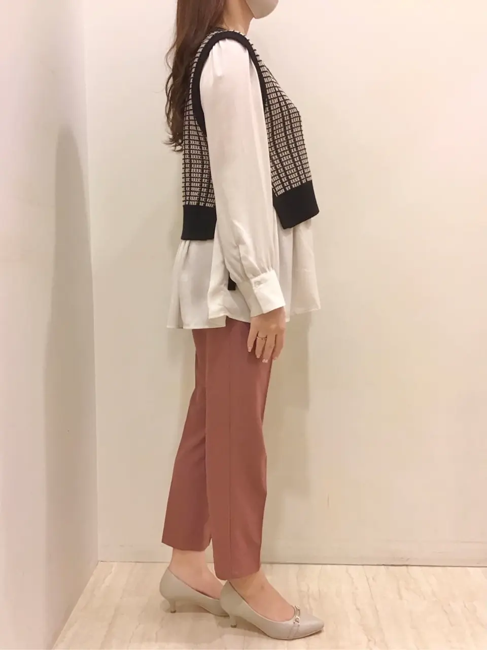 ANY SIS スタッフ コーディネート画像