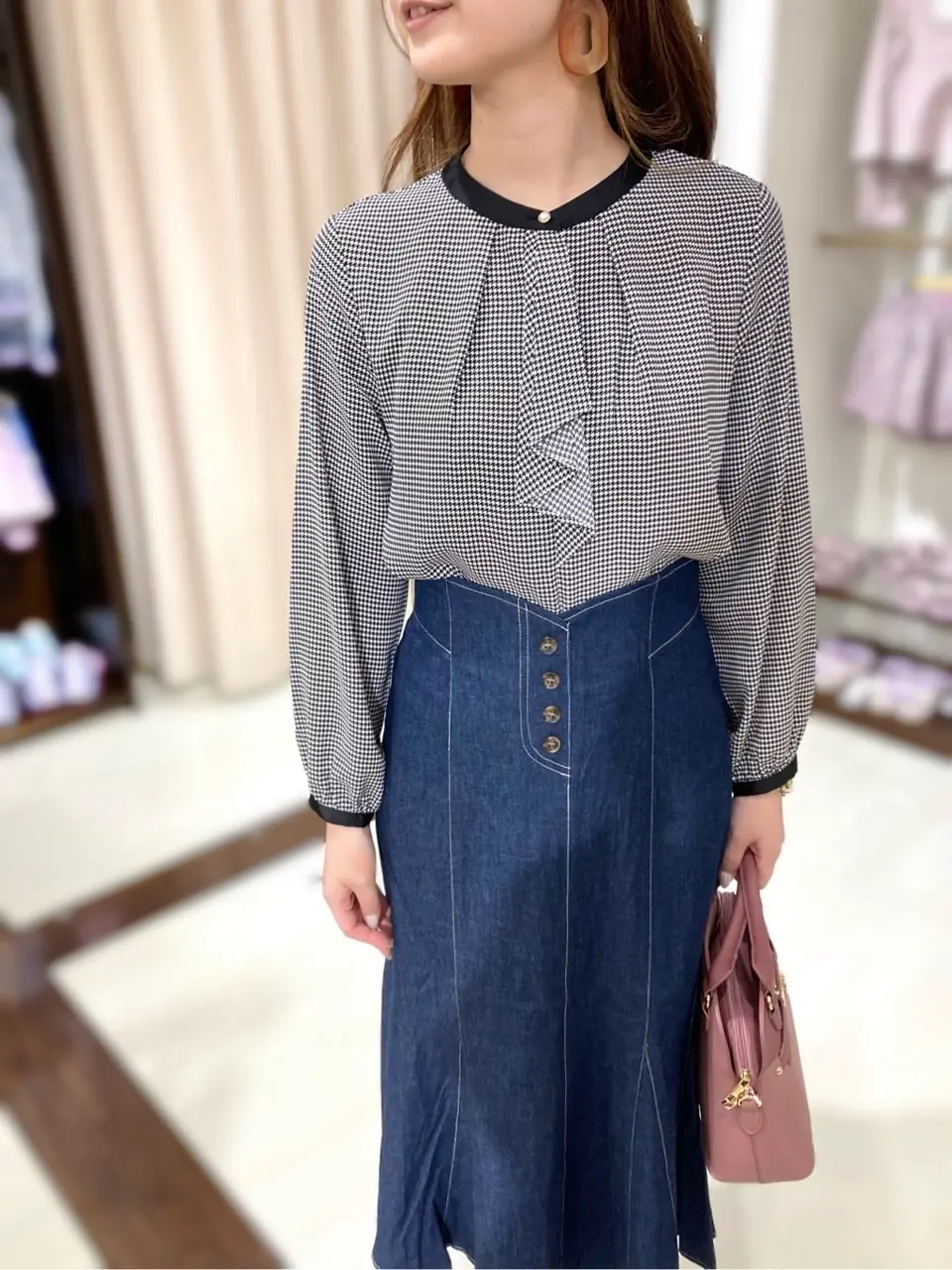 ANY SIS STAFF コーディネート画像