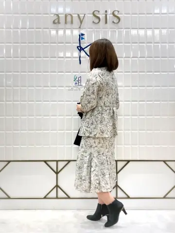 ANY SIS 中山 コーディネート画像