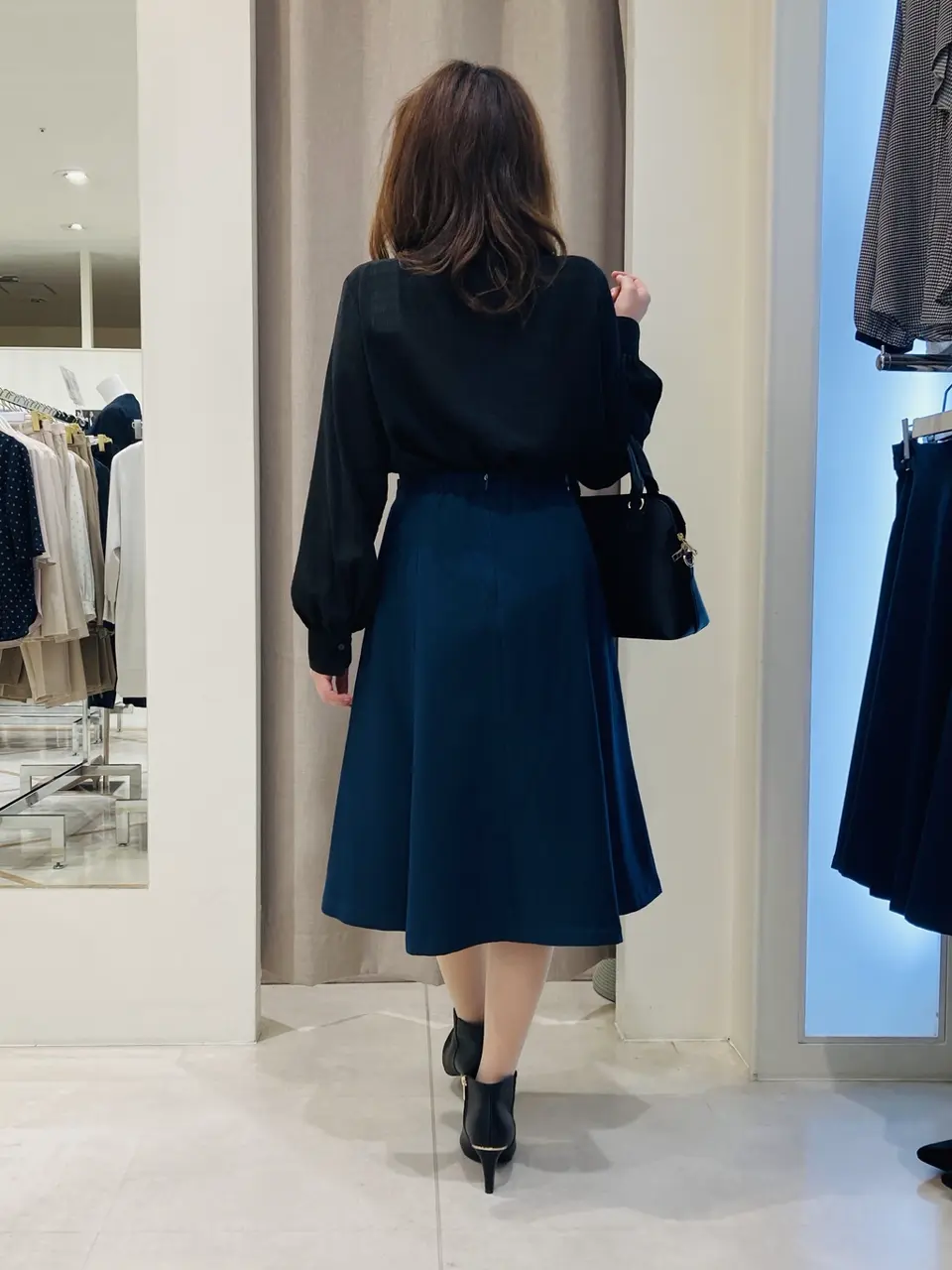 ANY SIS 川根　彩 コーディネート画像