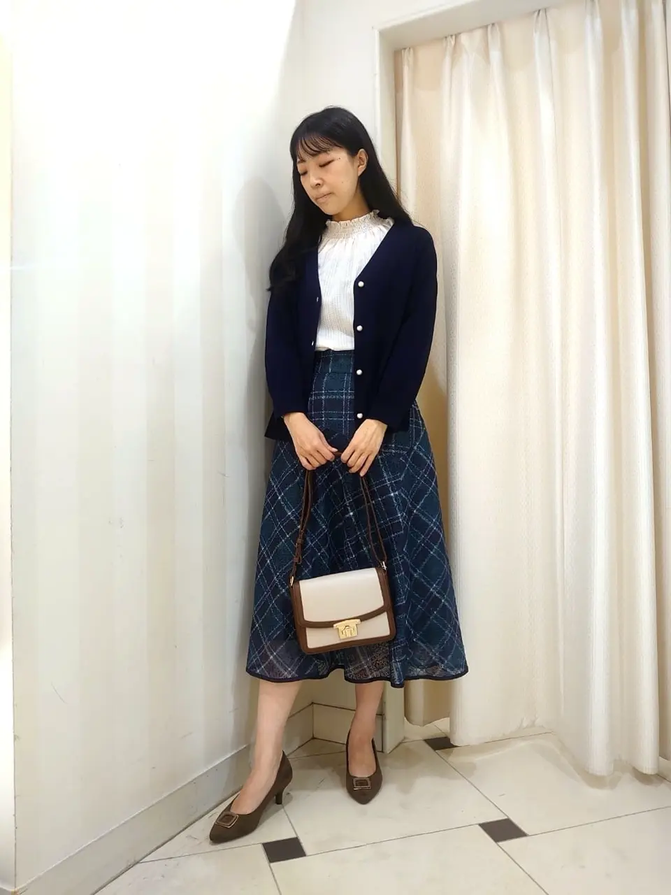 ANY SIS スタッフ コーディネート画像