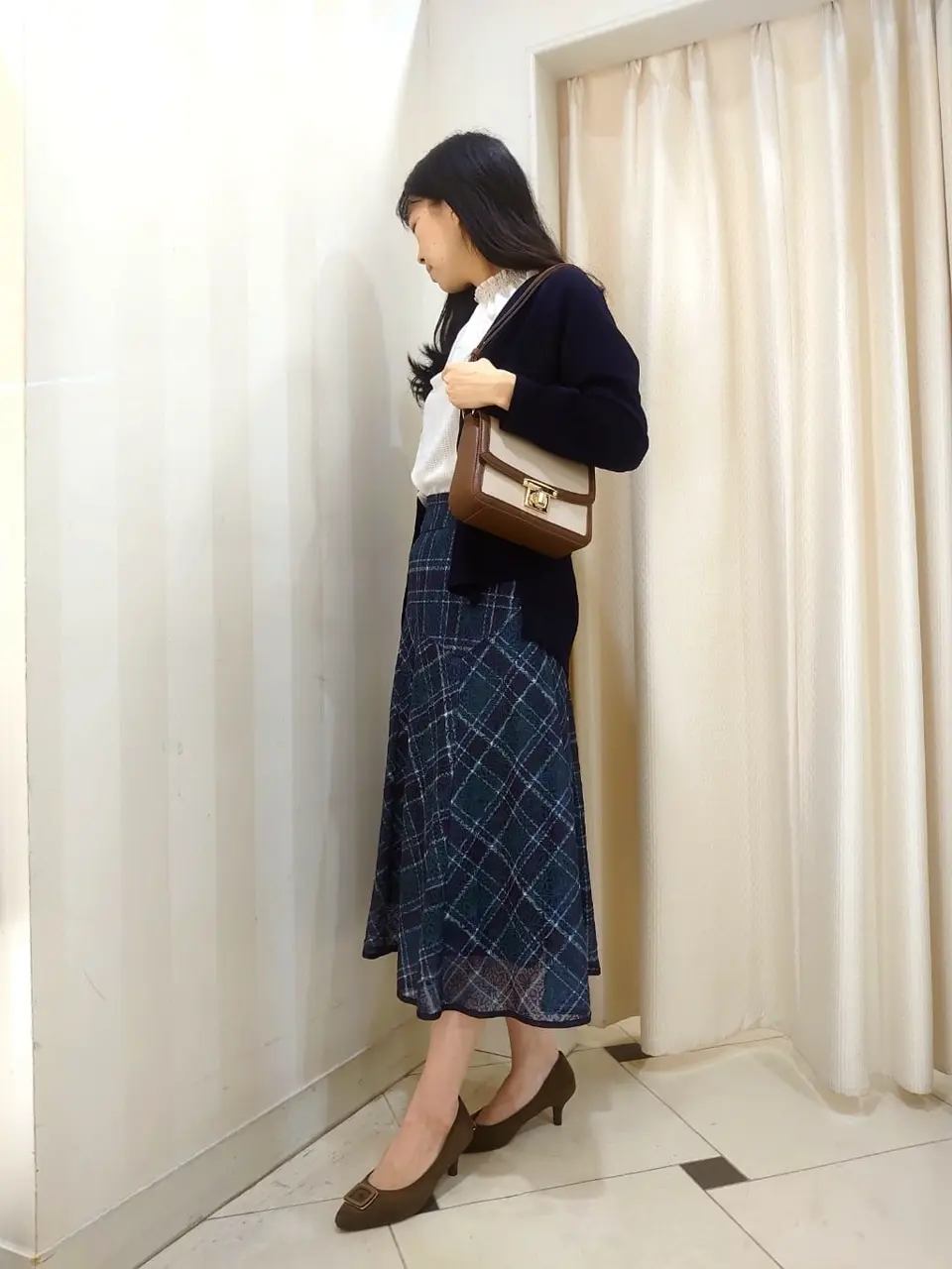 ANY SIS スタッフ コーディネート画像