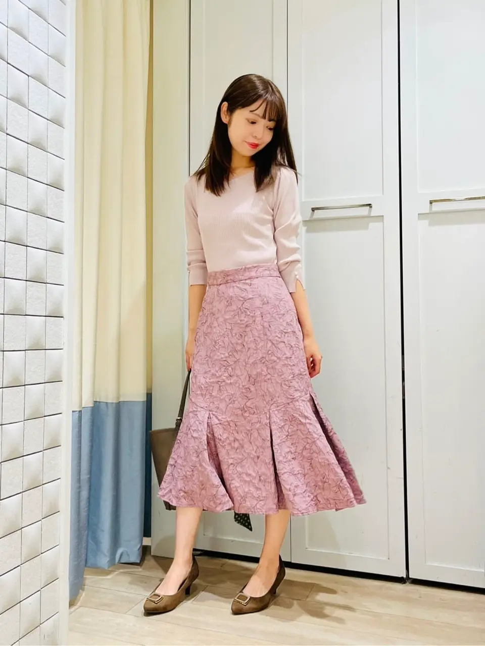 ANY SIS スタッフ コーディネート画像