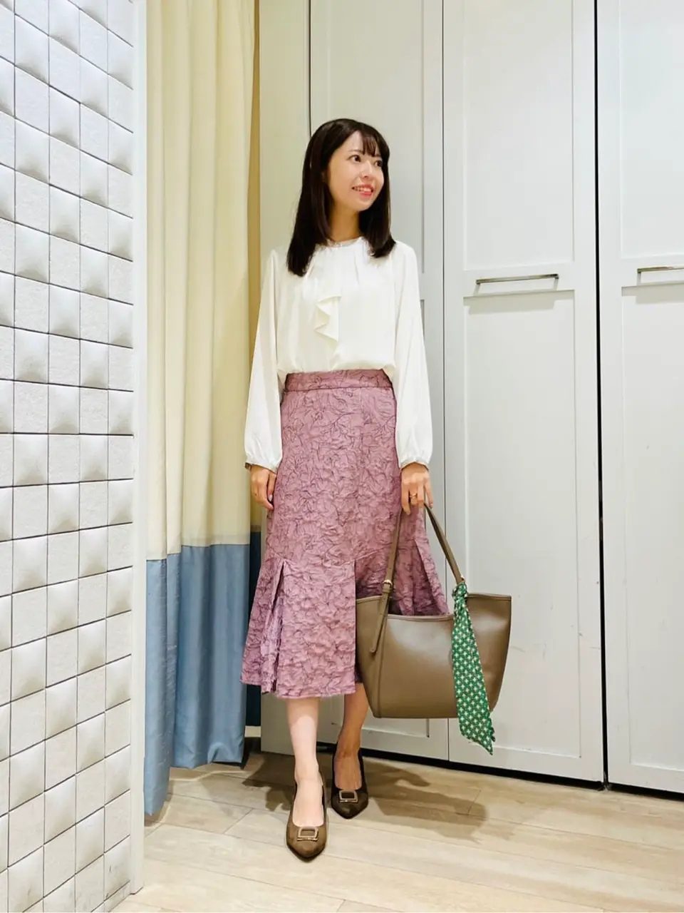 ANY SIS スタッフ コーディネート画像