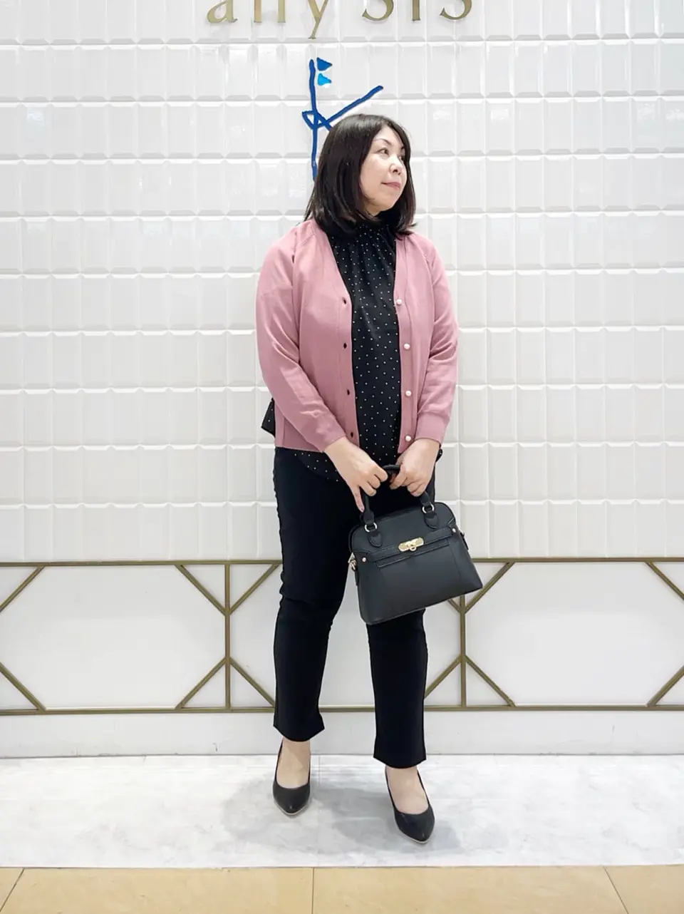 ANY SIS 西田 コーディネート画像