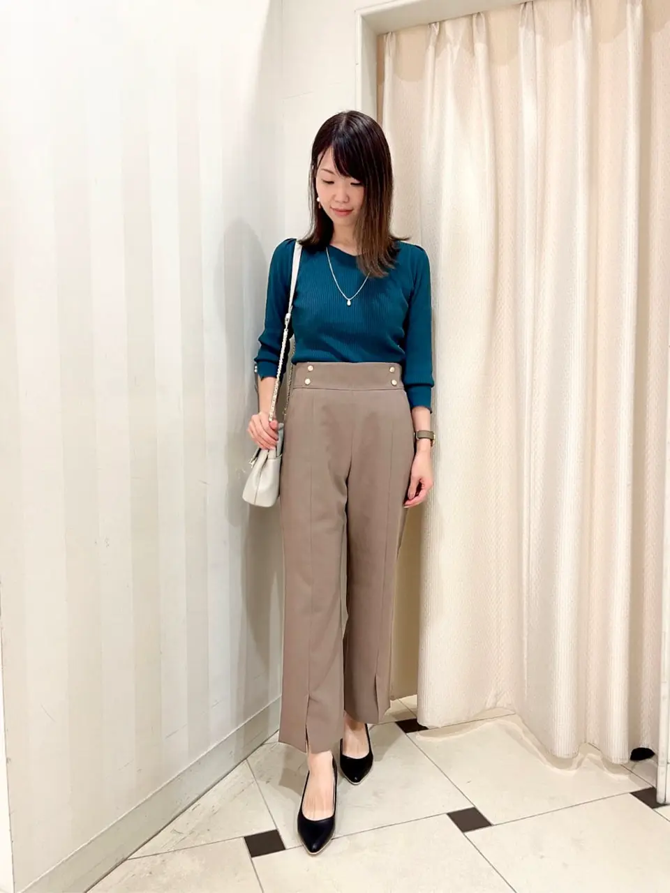 ANY SIS 金井 コーディネート画像