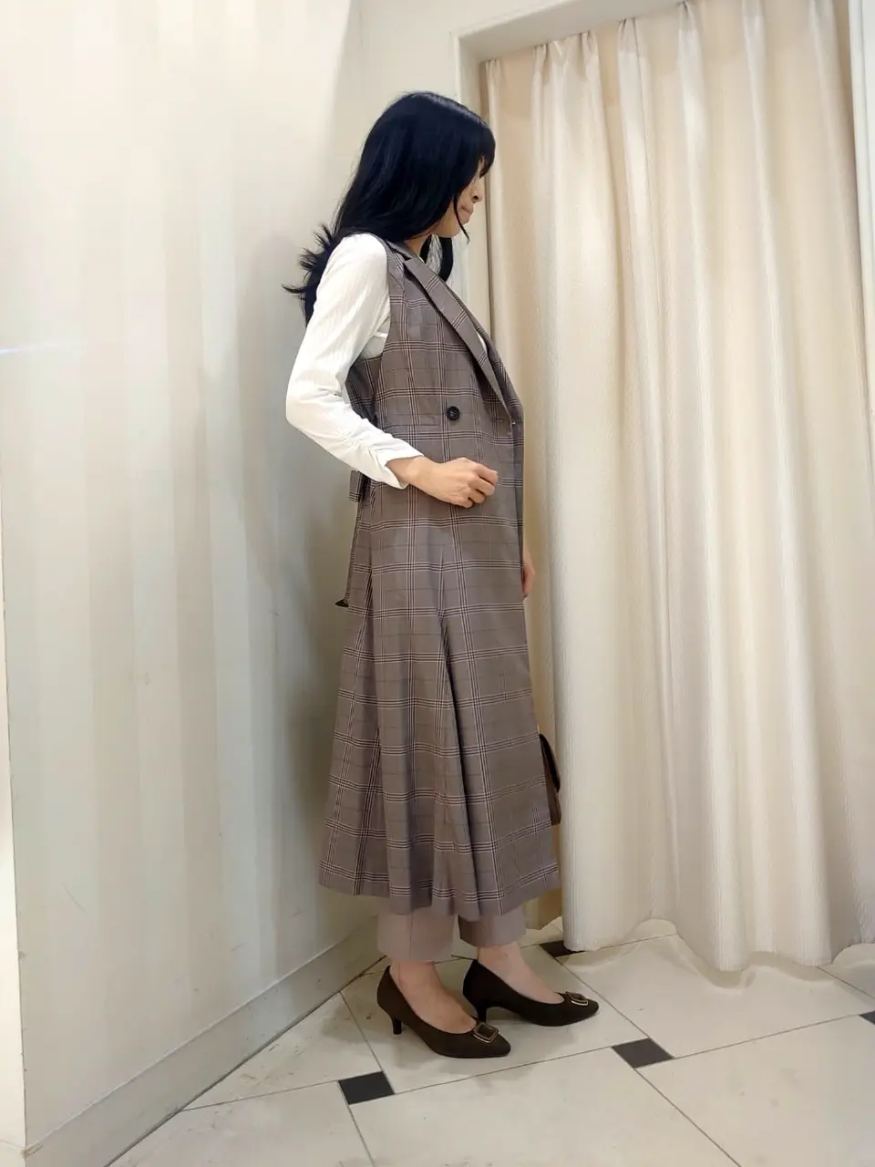 ANY SIS スタッフ コーディネート画像