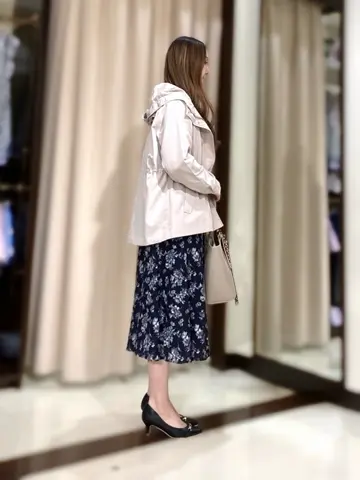 ANY SIS STAFF コーディネート画像