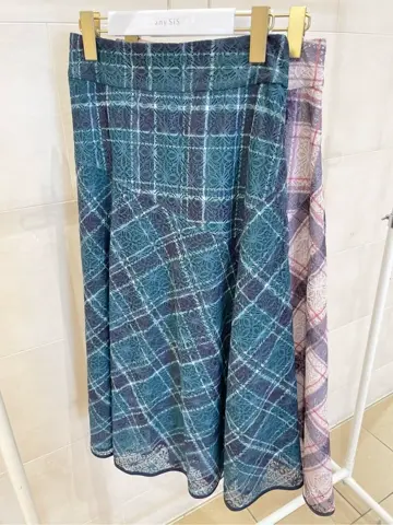 ANY SIS 今仲 コーディネート画像