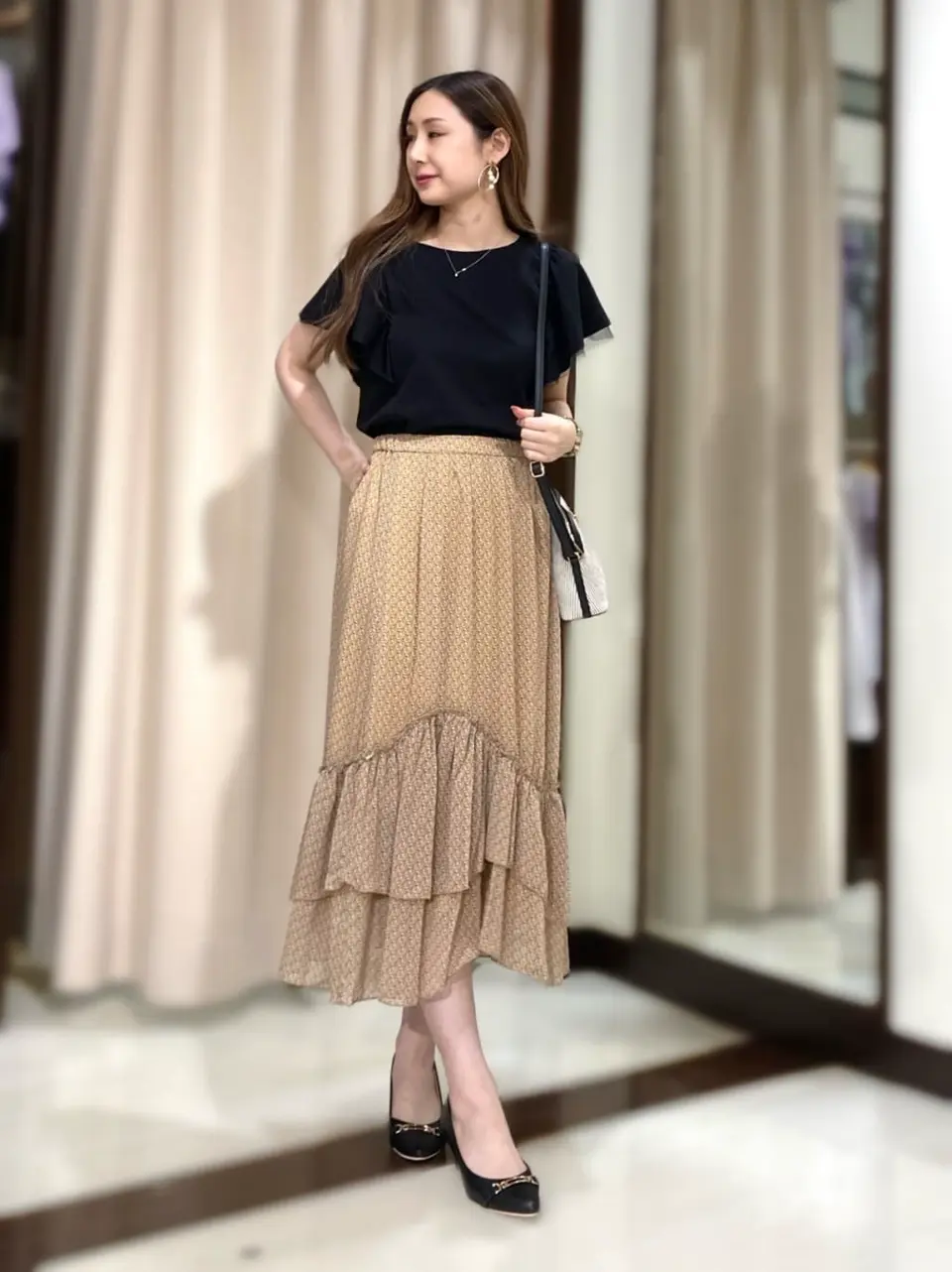 ANY SIS STAFF コーディネート画像