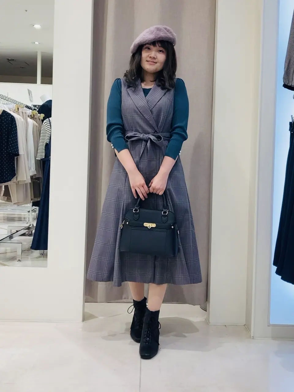 ANY SIS 川根　彩 コーディネート画像