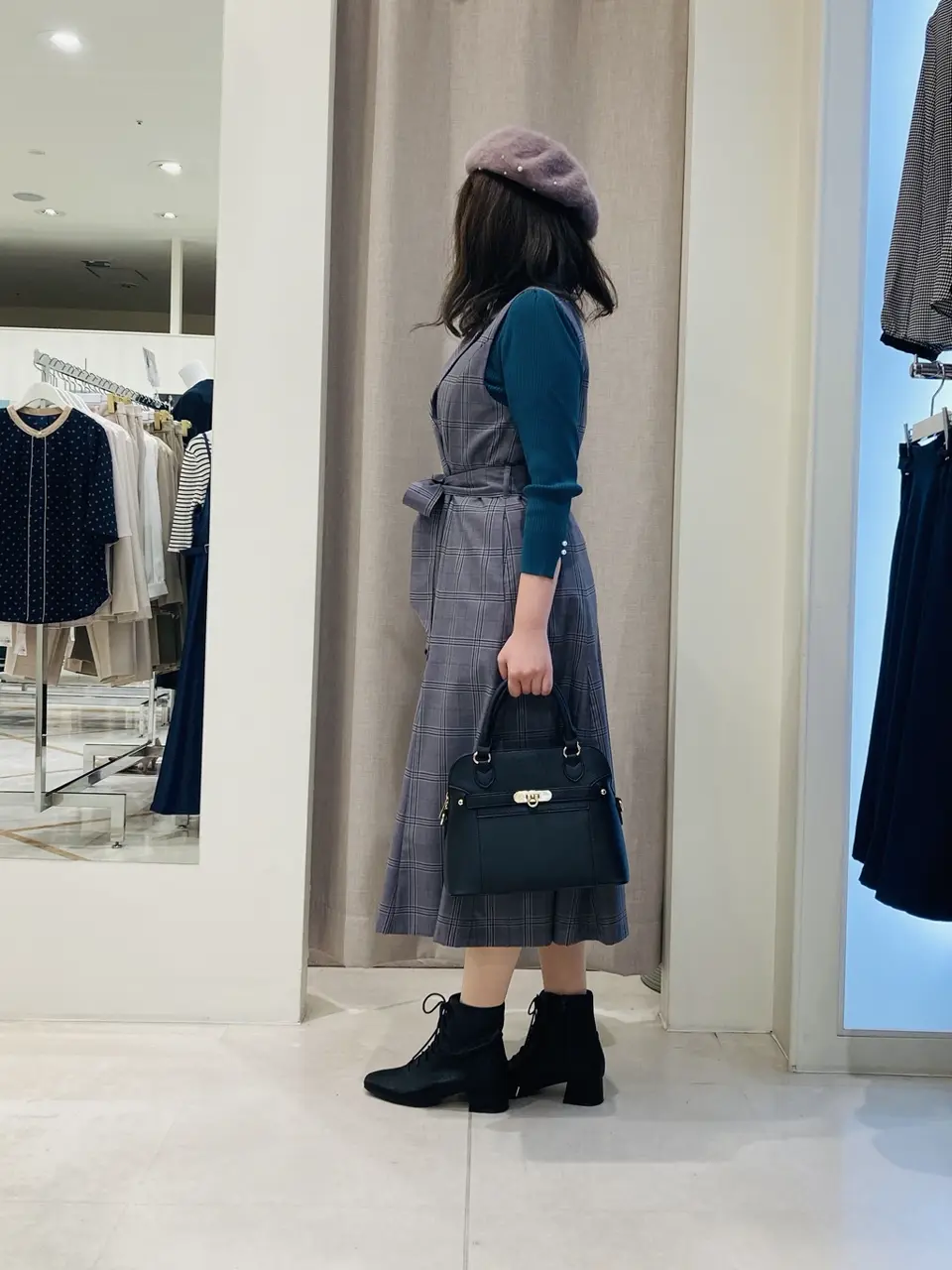 ANY SIS 川根　彩 コーディネート画像