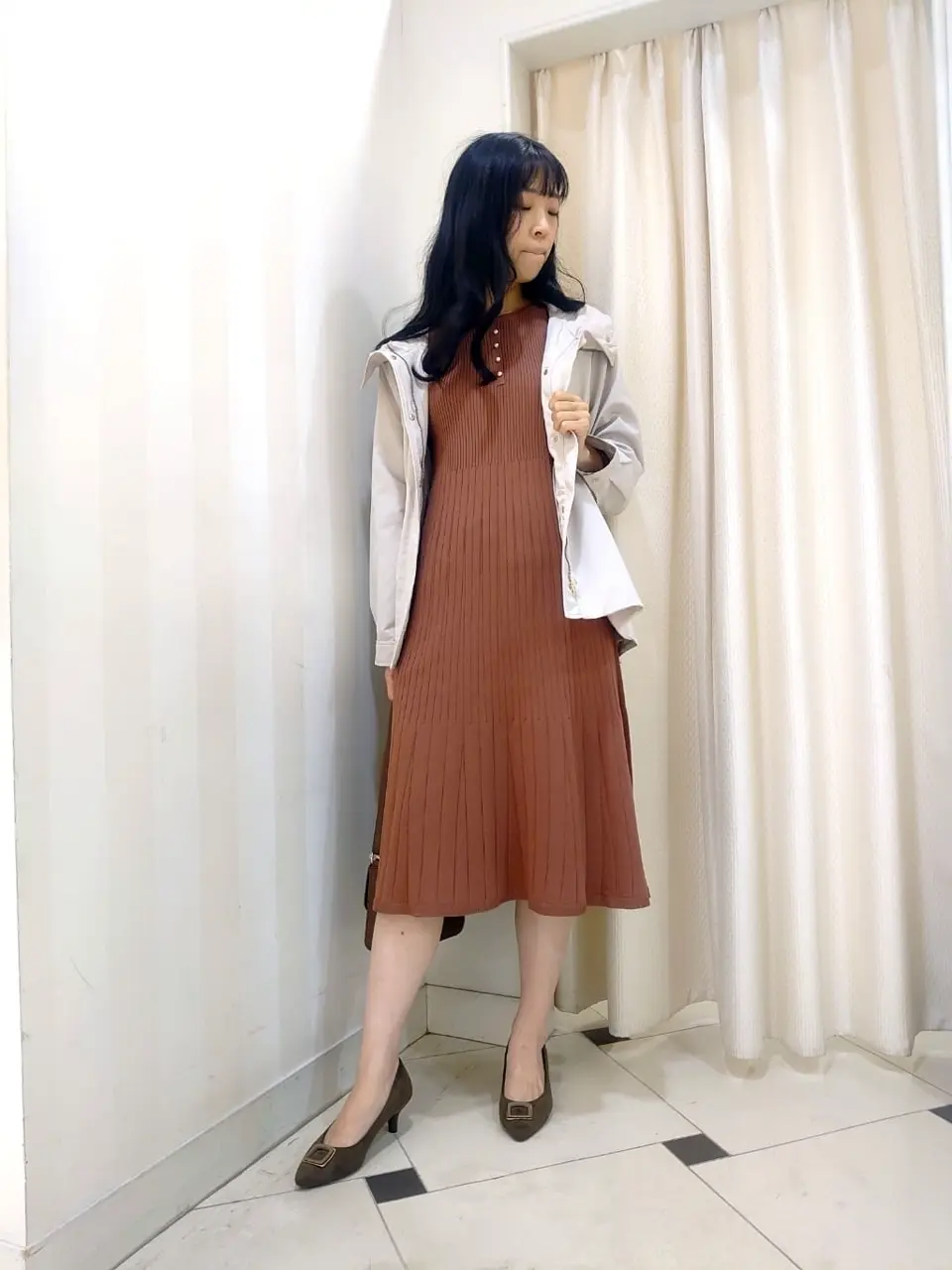 ANY SIS スタッフ コーディネート画像