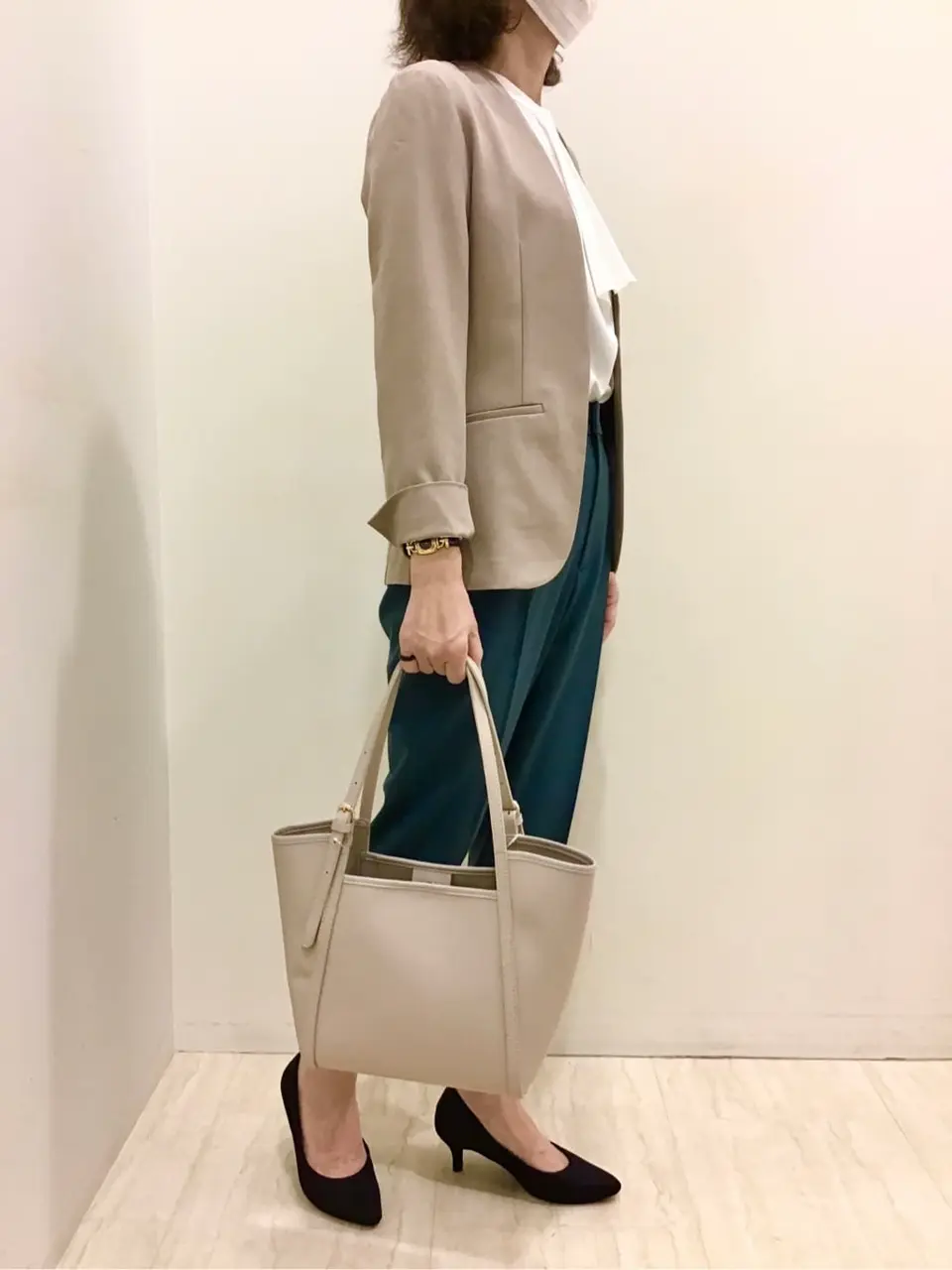 ANY SIS スタッフ コーディネート画像