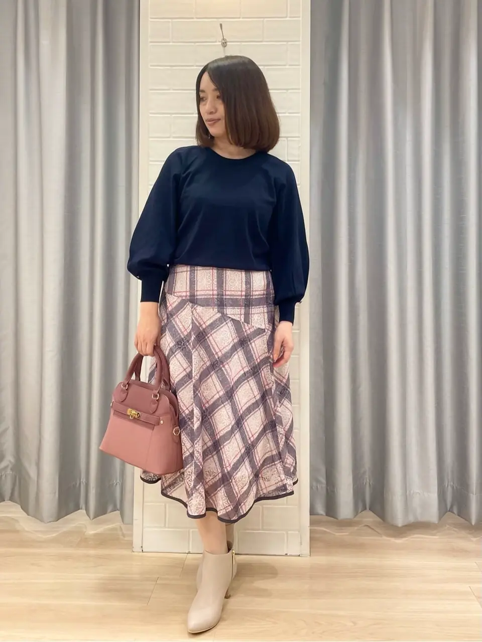 ANY SIS 丸岡 コーディネート画像