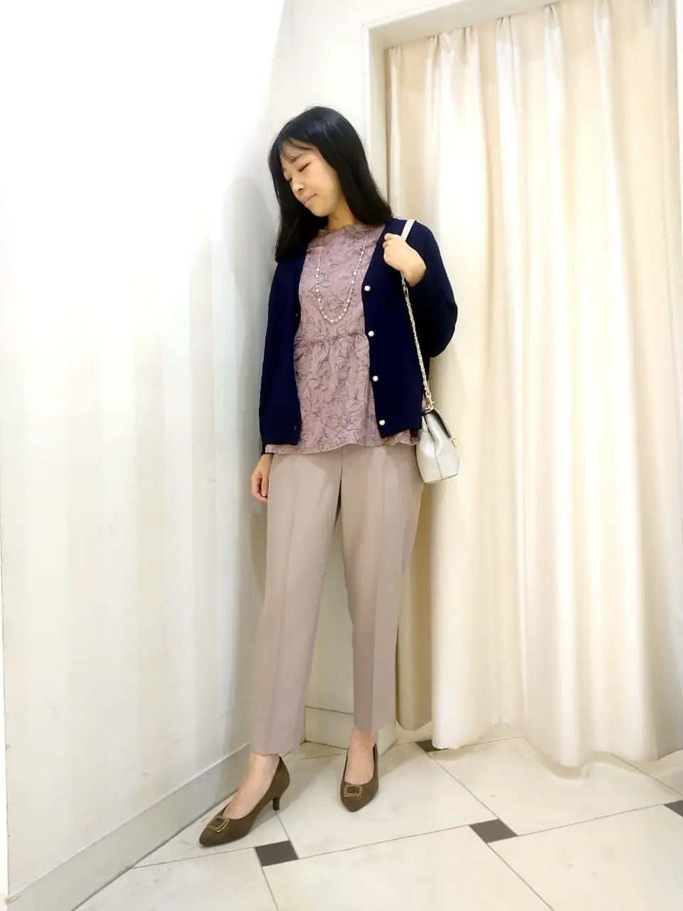 ANY SIS スタッフ コーディネート画像