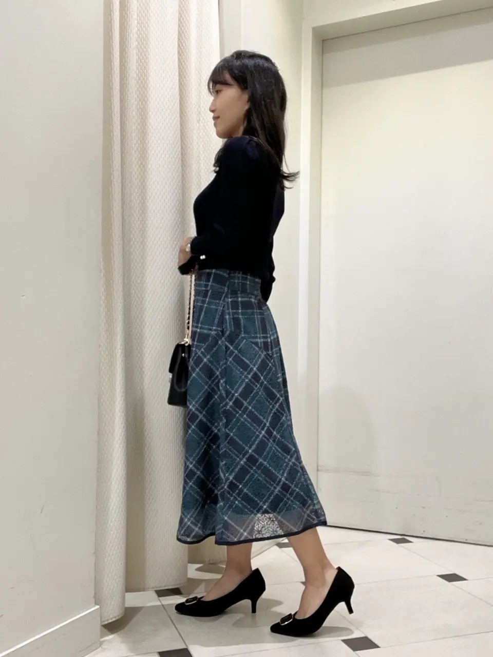 ANY SIS スタッフ コーディネート画像