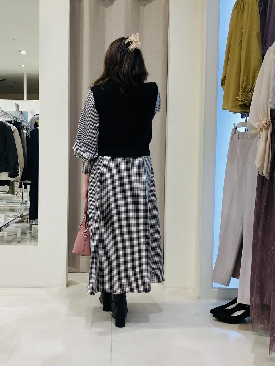 ANY SIS 川根　彩 コーディネート画像