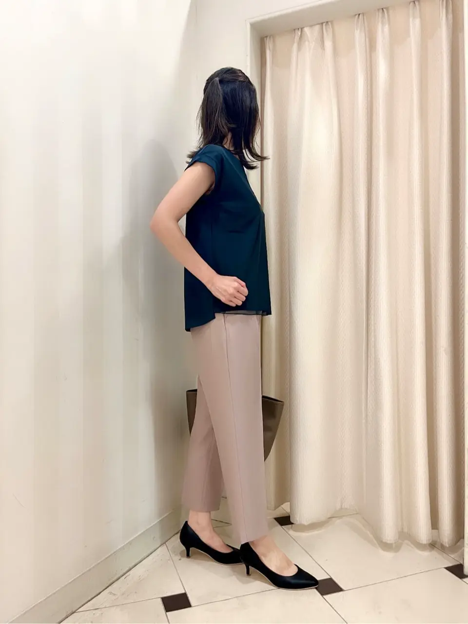 ANY SIS 金井 コーディネート画像