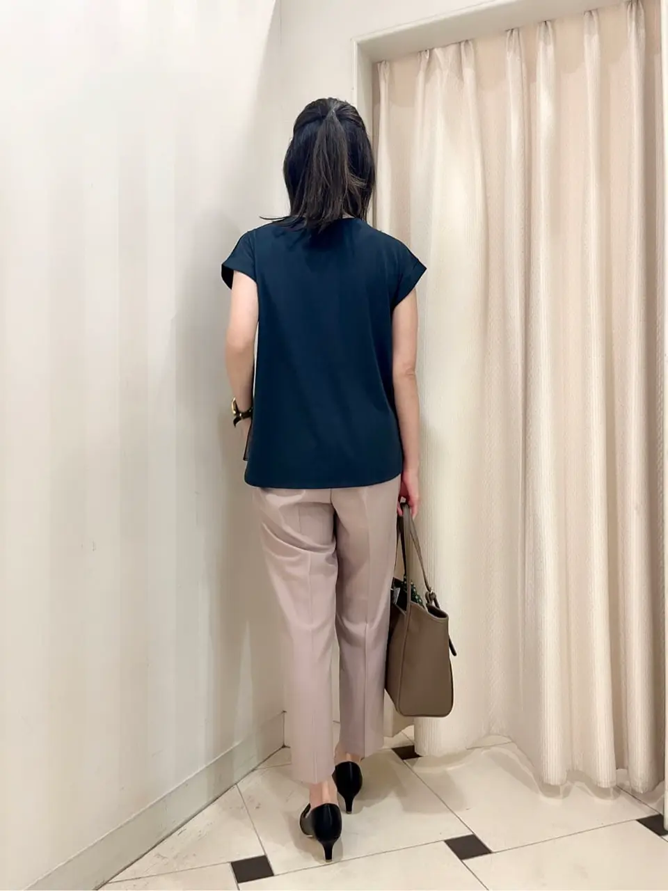 ANY SIS 金井 コーディネート画像