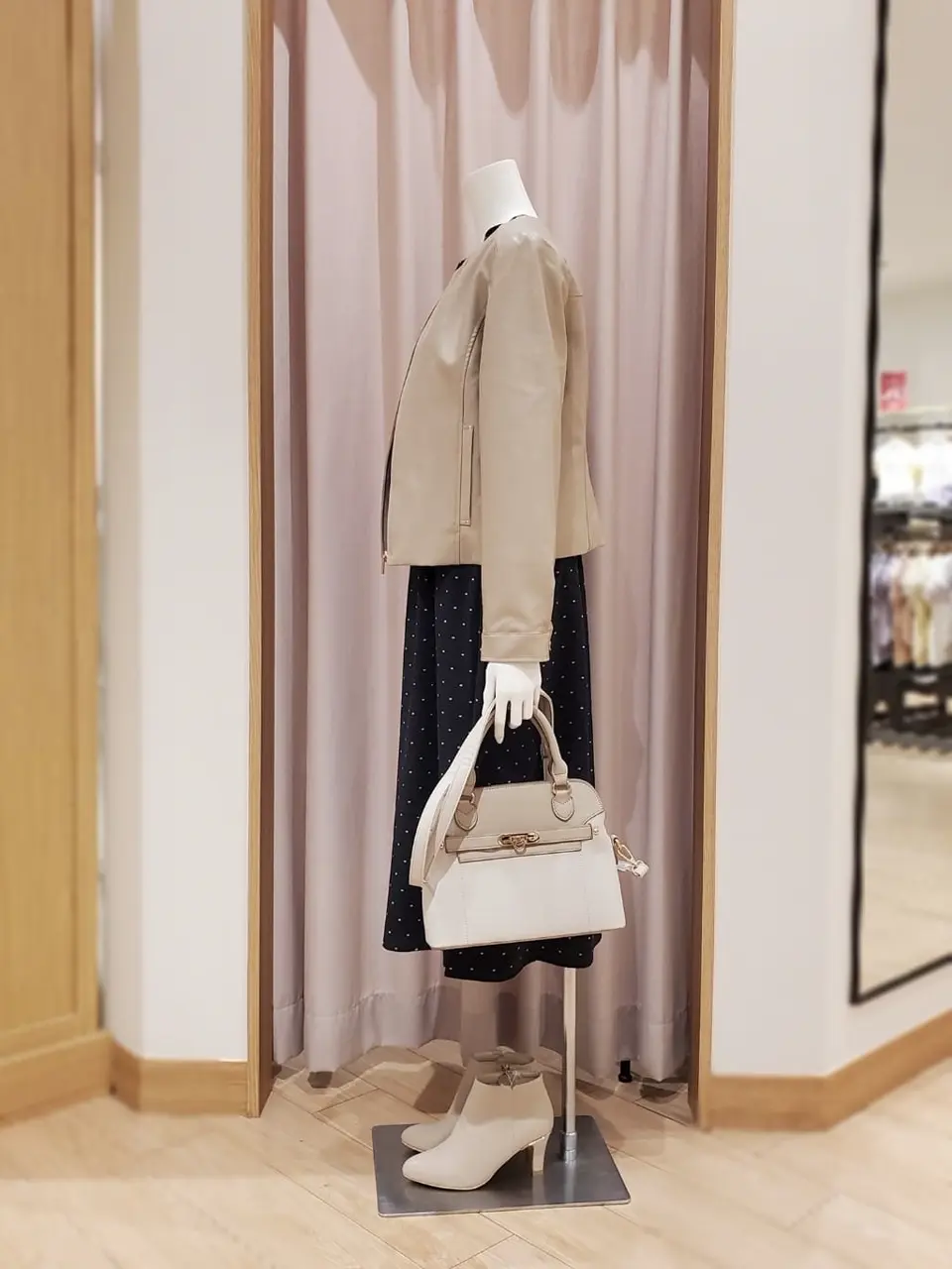 ANY SIS 岩田 コーディネート画像