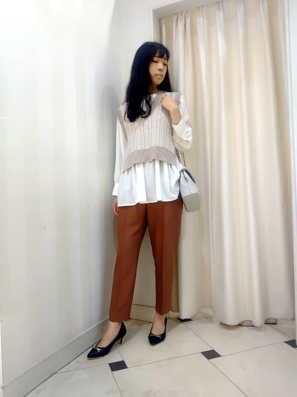 ANY SIS スタッフ コーディネート画像