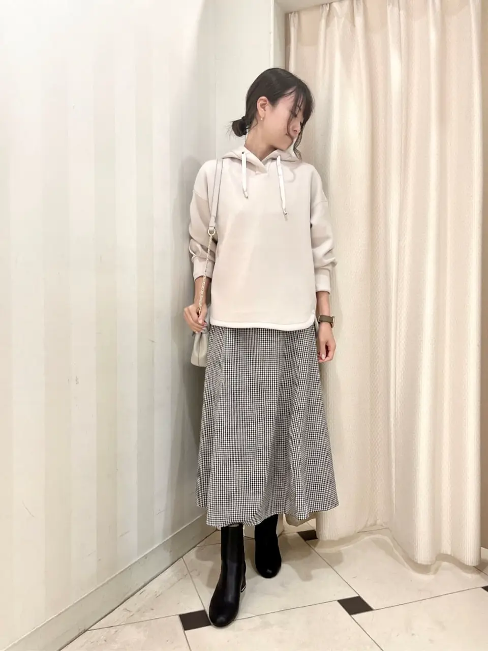 ANY SIS 金井 コーディネート画像