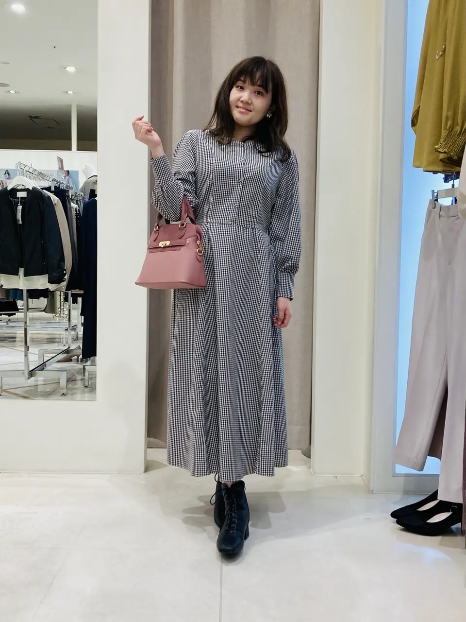  川根　彩 コーディネート画像