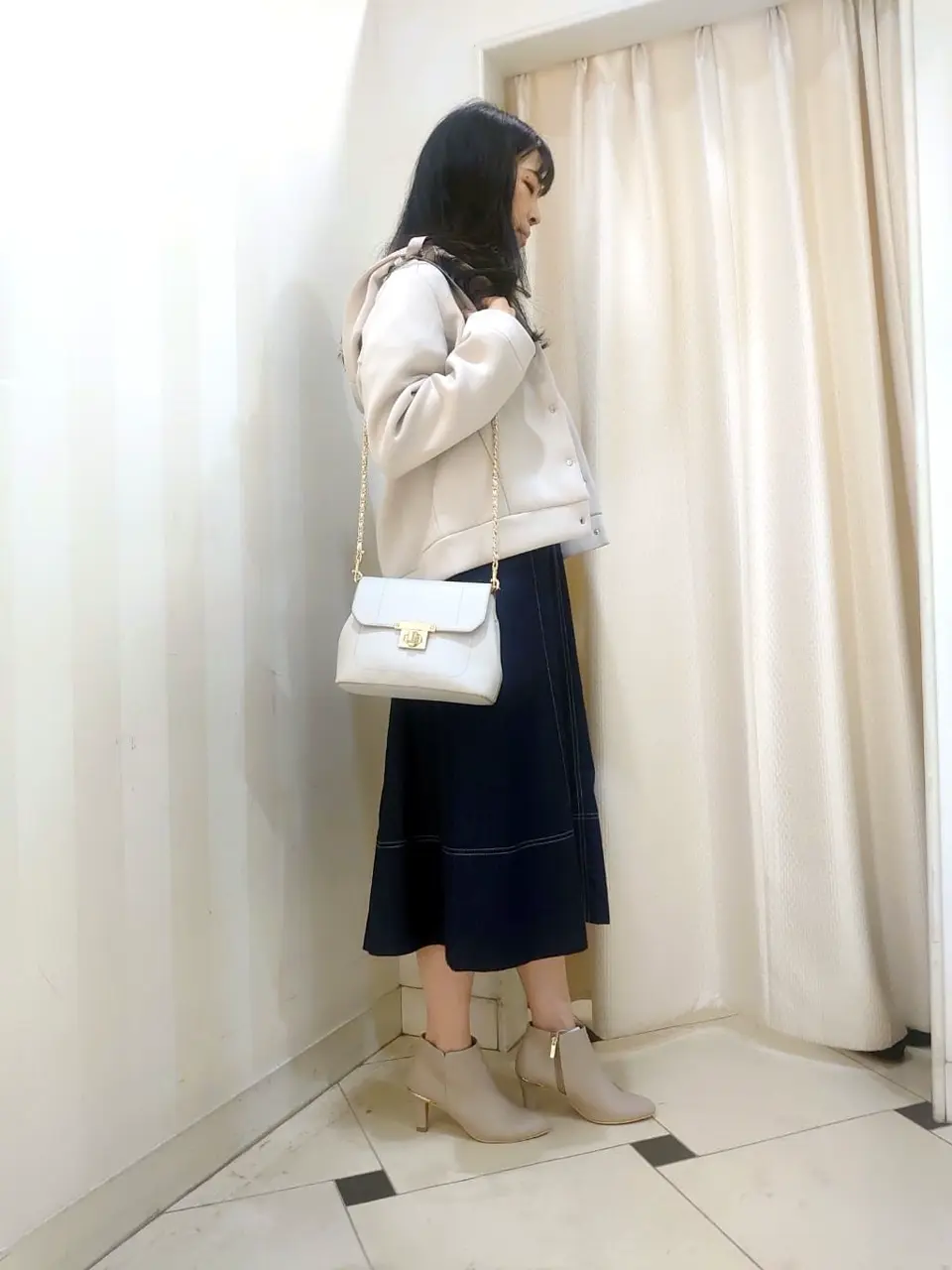 ANY SIS スタッフ コーディネート画像