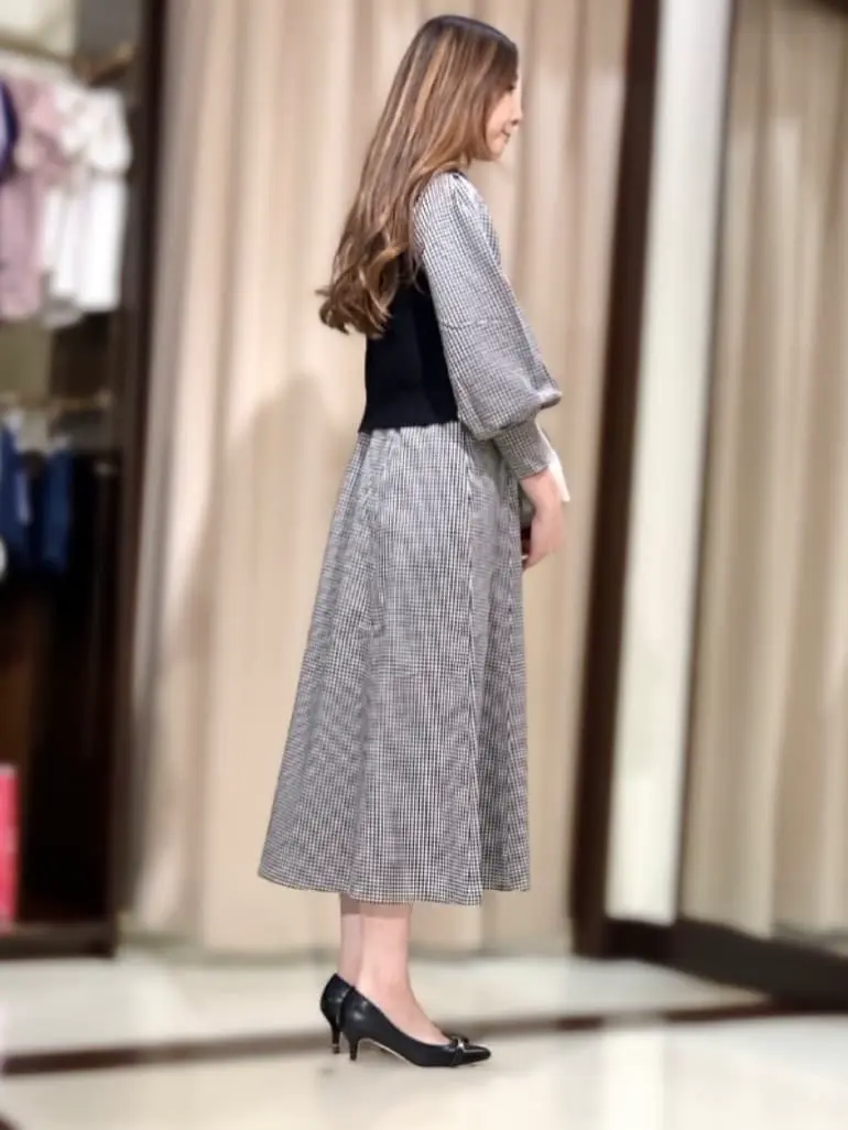 ANY SIS STAFF コーディネート画像