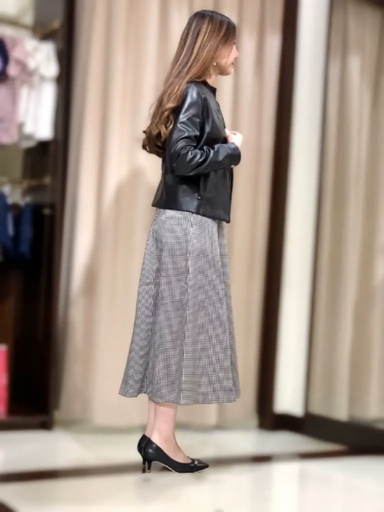 ANY SIS STAFF コーディネート画像