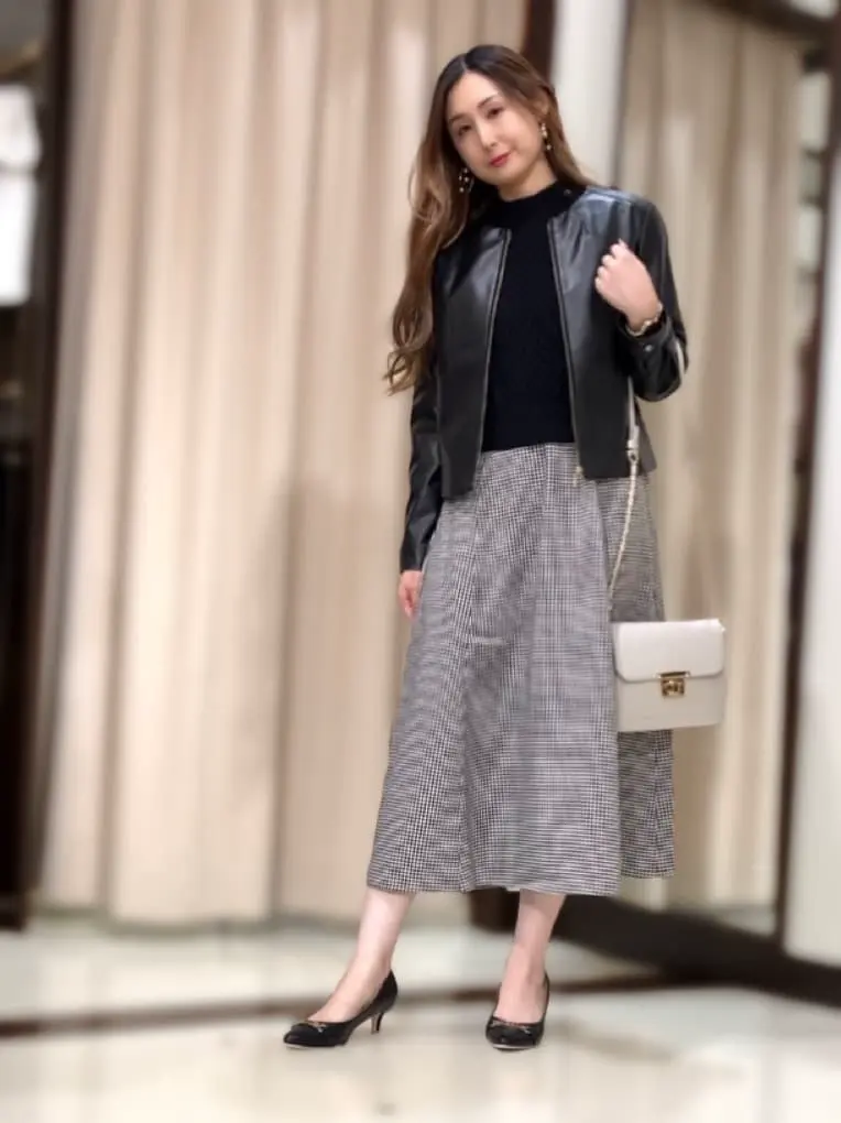 ANY SIS STAFF コーディネート画像