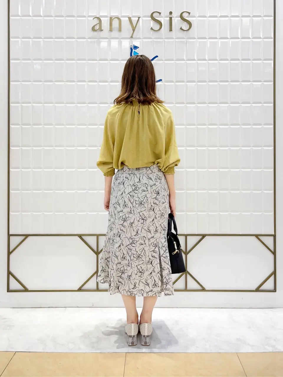 ANY SIS 上田 コーディネート画像