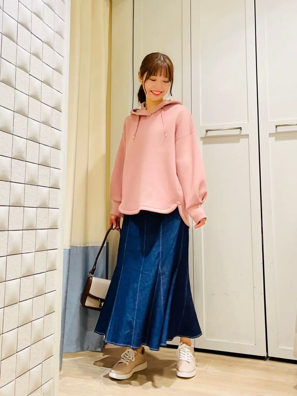 ANY SIS スタッフ コーディネート画像