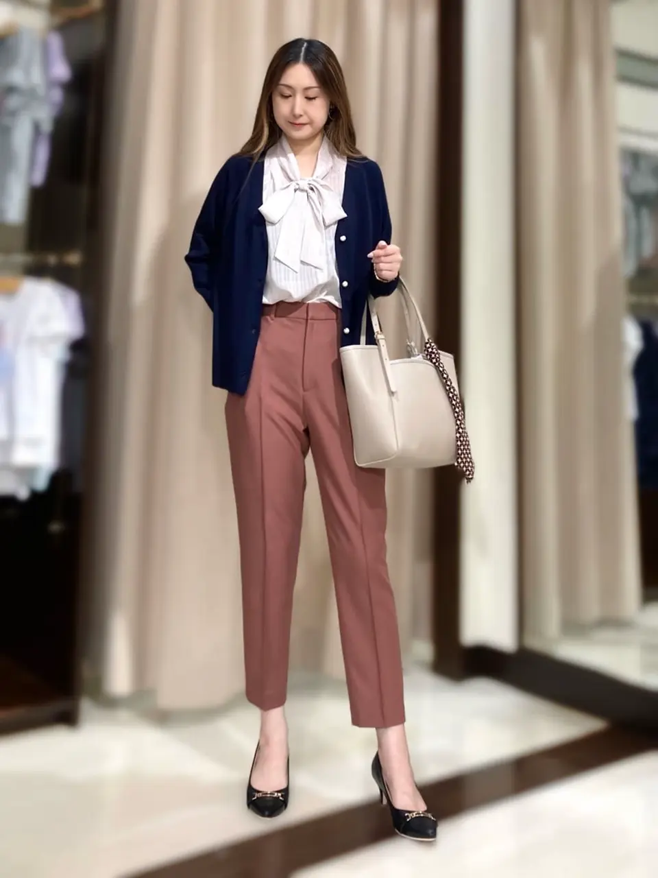 ANY SIS STAFF コーディネート画像