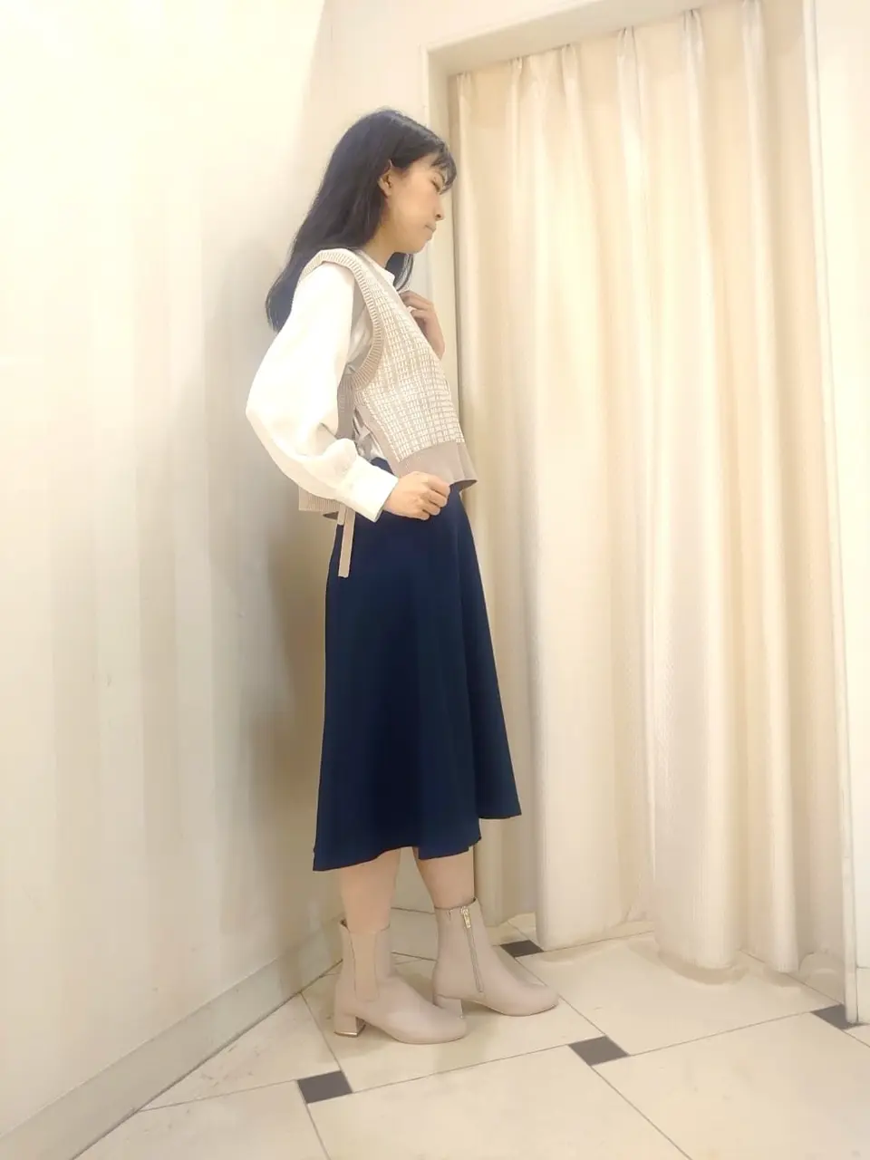 ANY SIS スタッフ コーディネート画像