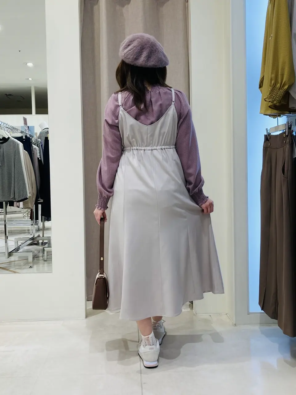 ANY SIS 川根　彩 コーディネート画像