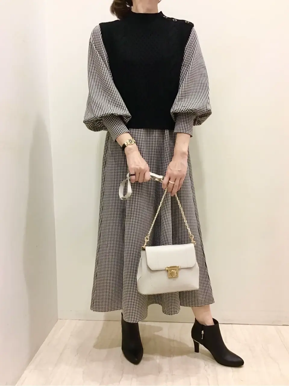 ANY SIS スタッフ コーディネート画像