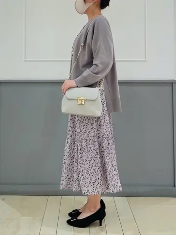 ANY SIS 咲本 コーディネート画像