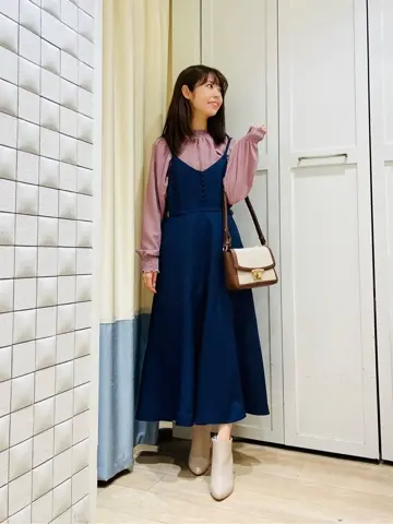 ANY SIS スタッフ コーディネート画像