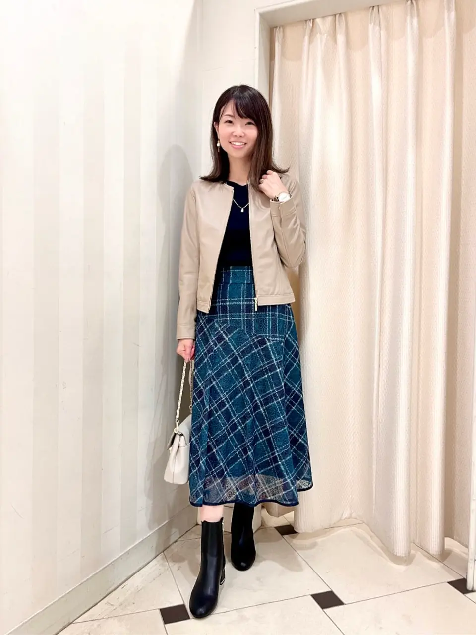 ANY SIS 金井 コーディネート画像