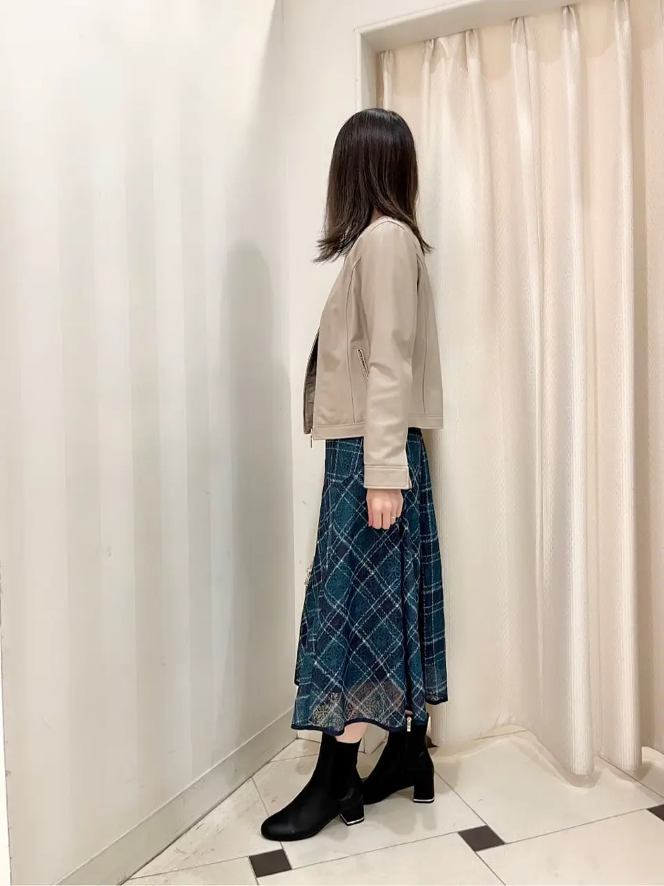 ANY SIS 金井 コーディネート画像