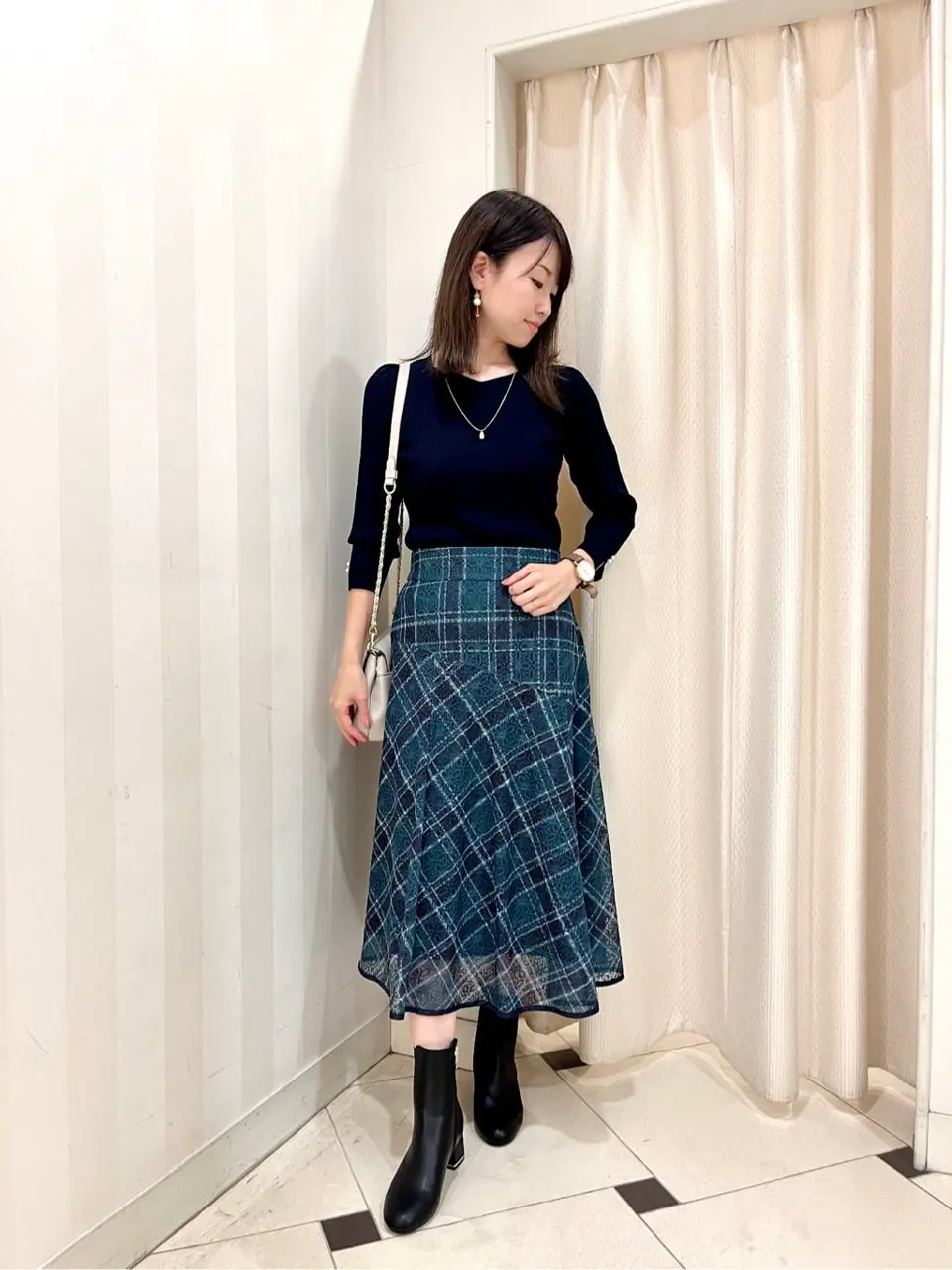 ANY SIS 金井 コーディネート画像