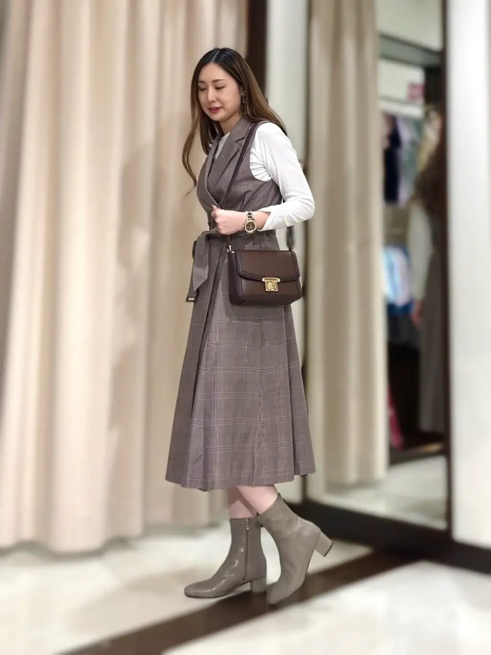 ANY SIS STAFF コーディネート画像