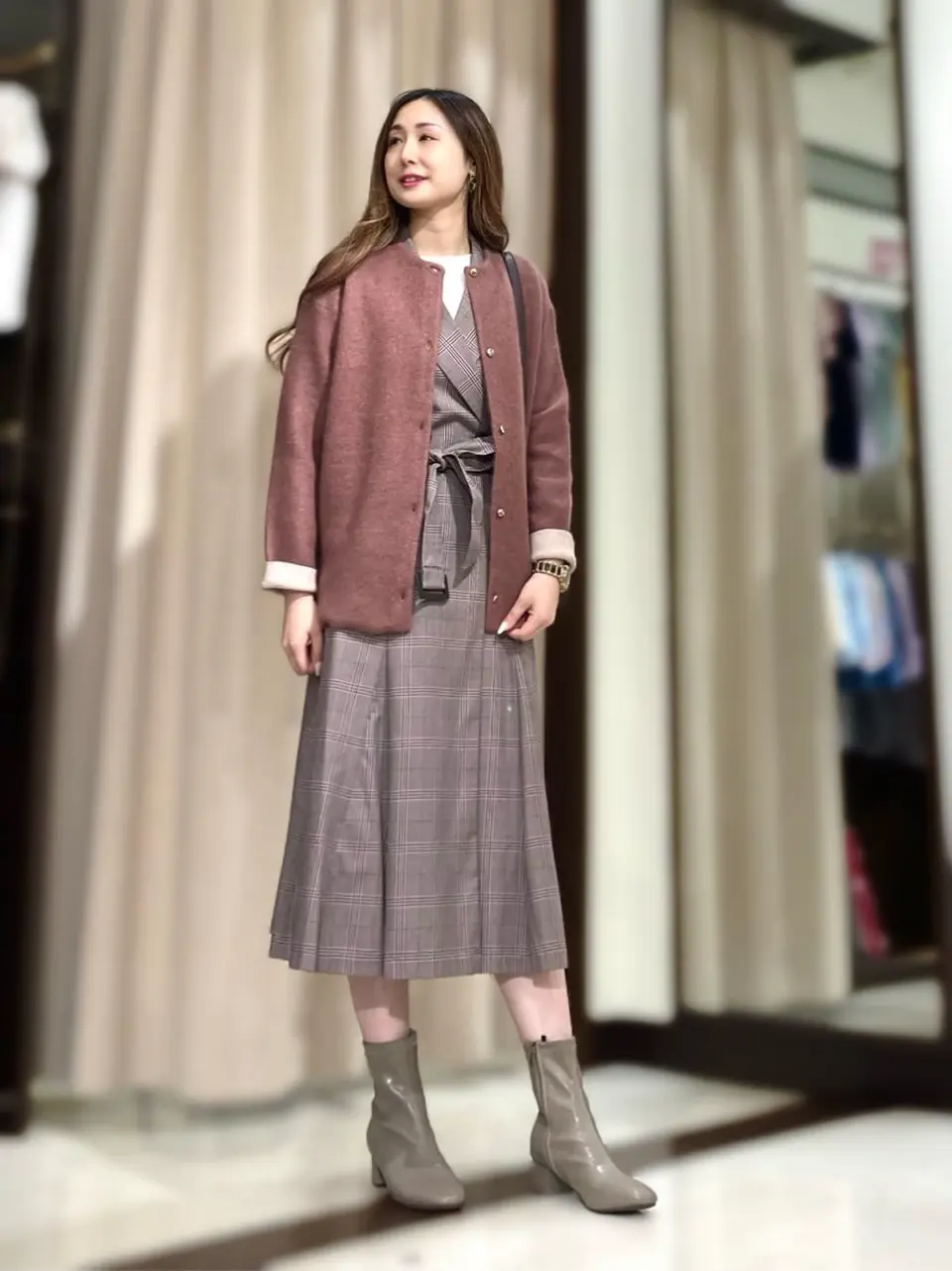 ANY SIS STAFF コーディネート画像