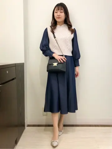 ANY SIS スタッフ コーディネート画像