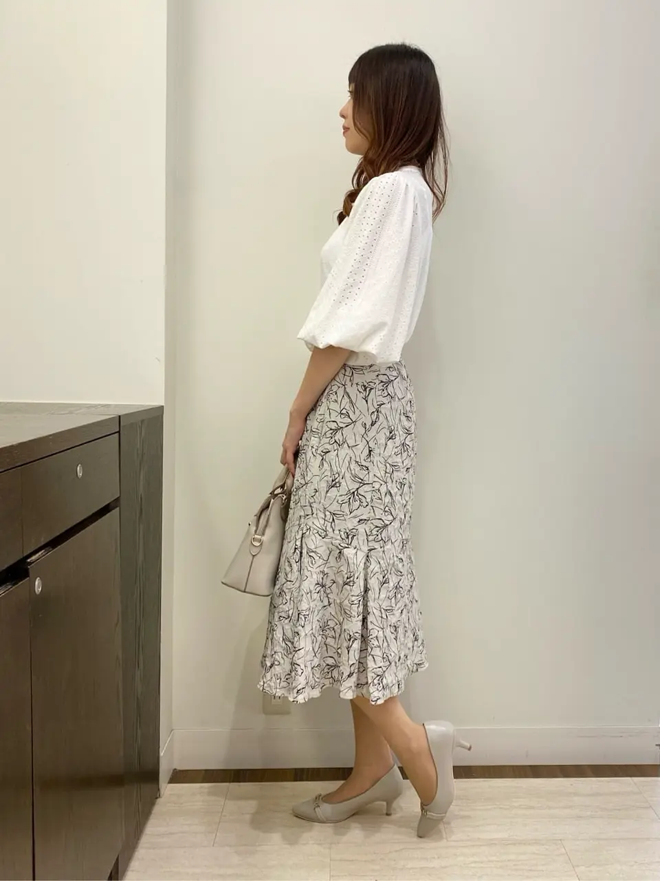 ANY SIS スタッフ コーディネート画像