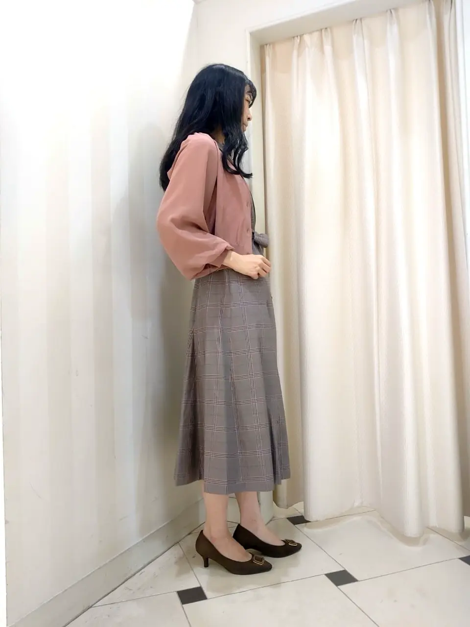 ANY SIS スタッフ コーディネート画像